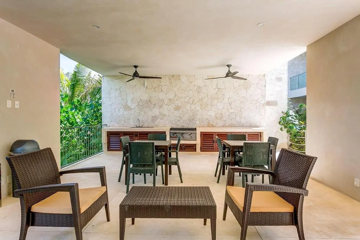 Ferienhaus Chic Beachfront Condo Ocean View Rooftop Pools Akumal