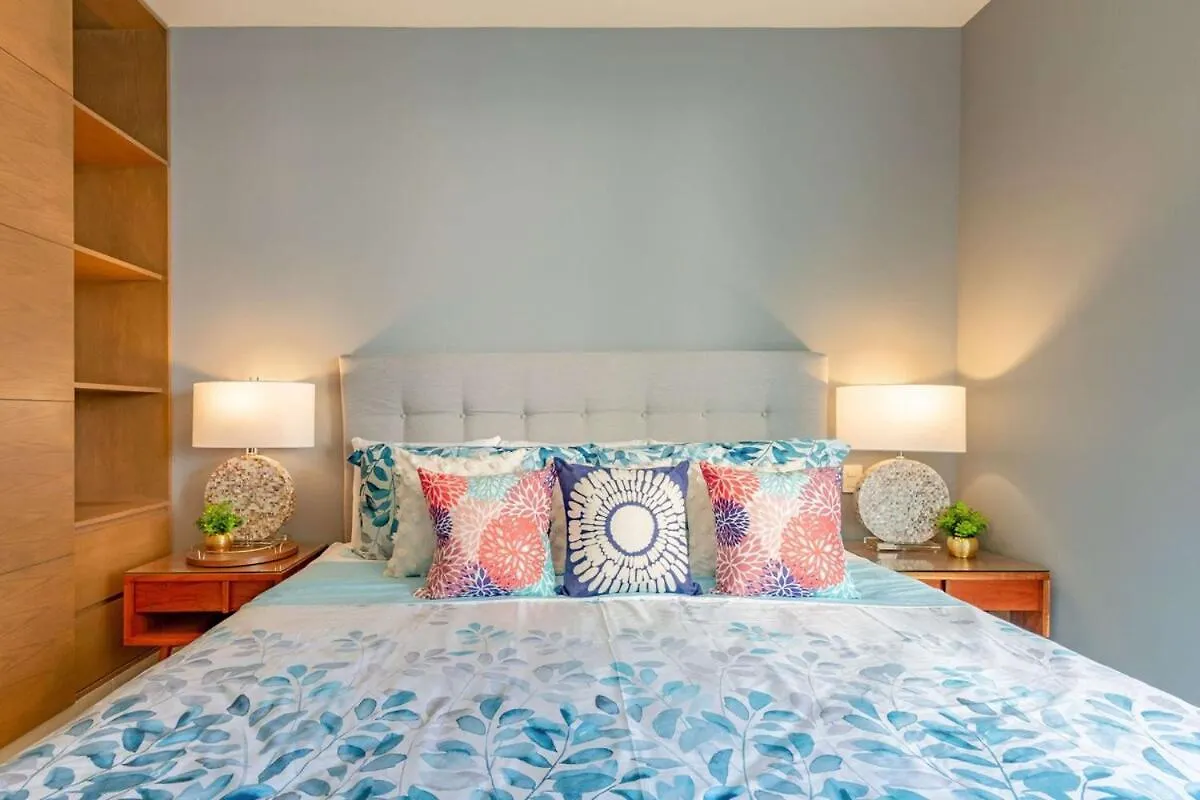 Chic Beachfront Condo Ocean View Rooftop Pools Akumal 0*,  Mexiko