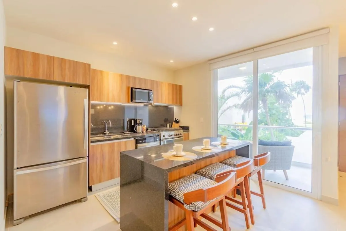 Ferienhaus Chic Beachfront Condo Ocean View Rooftop Pools Akumal