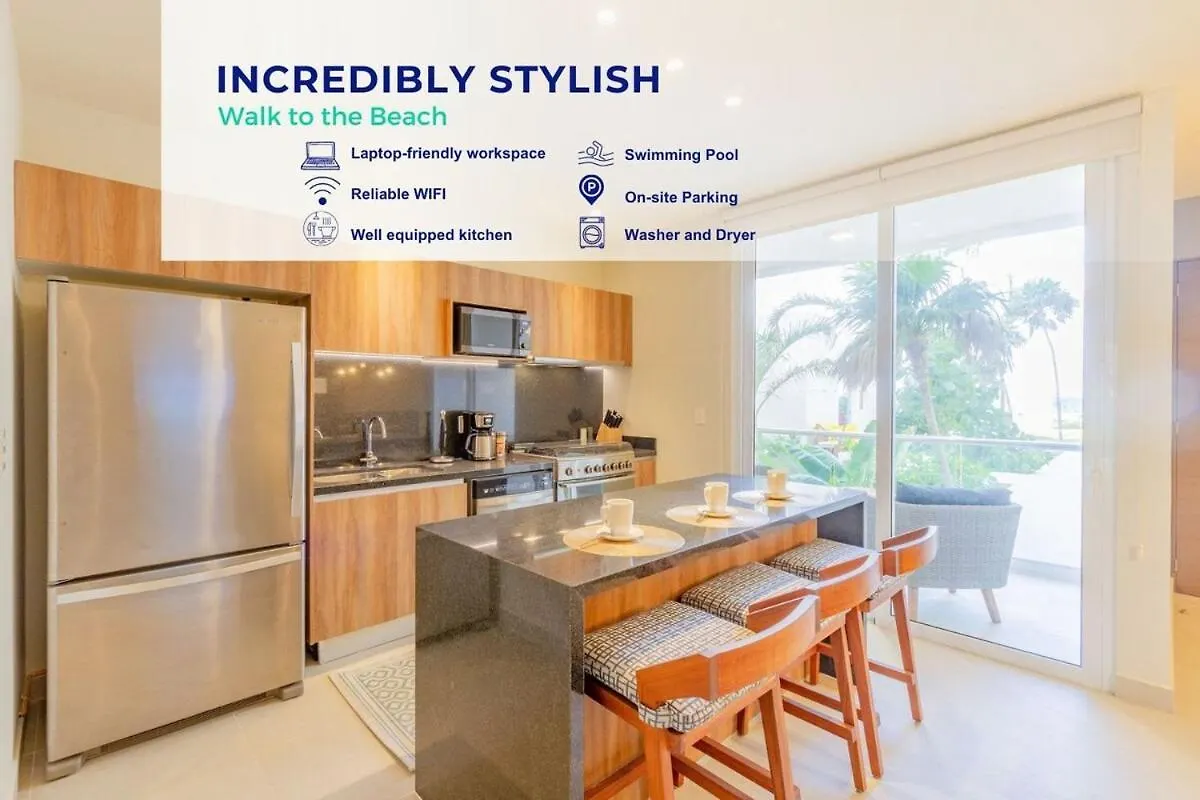 Chic Beachfront Condo Ocean View Rooftop Pools Akumal Mexiko